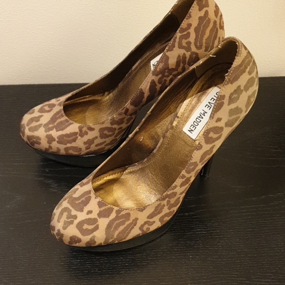 Steve Madden Caryssa Platform Pump - Picture 3 of 5